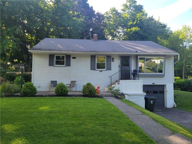  3 BR,  1.00 BTH &nbsp;Ranch style home in Newburgh