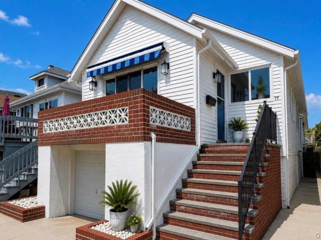  3 BR,  1.00 BTH &nbsp;Raised ranch style home in Long Beach