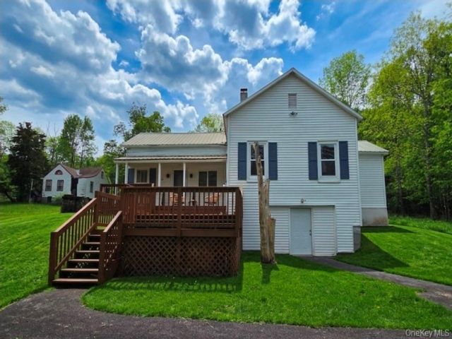  3 BR,  2.00 BTH &nbsp;Ranch style home in Monticello