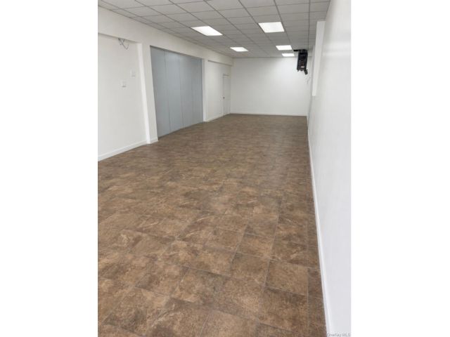 [PHOTO]