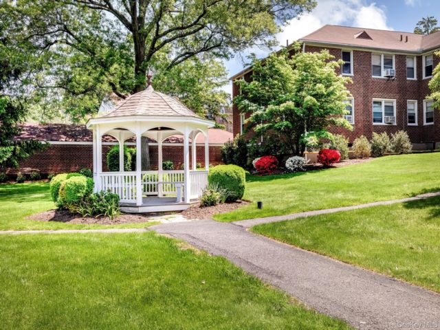 [White Plains Real Estate, listing number 7292771]