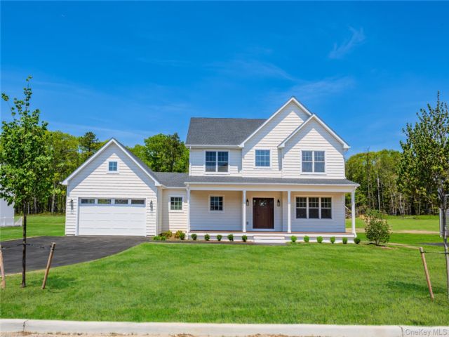  4 BR,  3.00 BTH &nbsp;Colonial style home in Miller Place