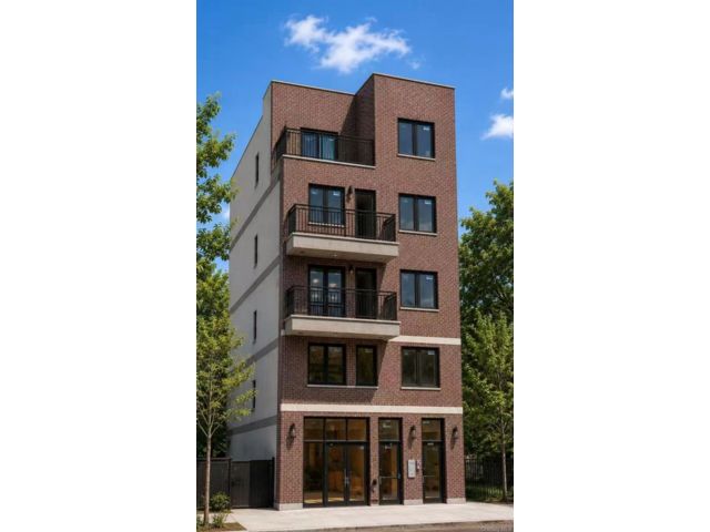 Studio,  0.00 BTH &nbsp;Commercial style home in Flushing