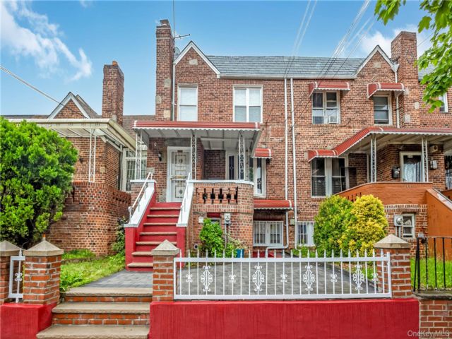  3 BR,  2.00 BTH &nbsp;Tudor style home in East Flatbush