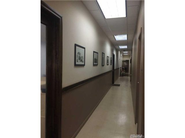 [PHOTO]