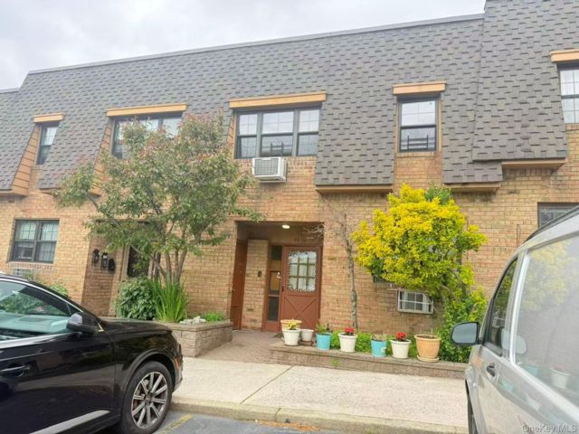 [Woodhaven Real Estate, listing number 7293235]