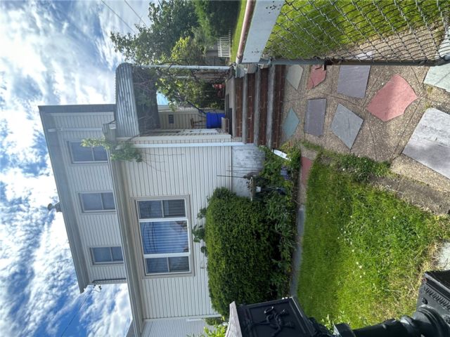  3 BR,  1.00 BTH &nbsp;Colonial style home in Valley Stream