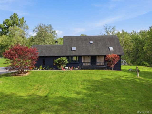  7 BR,  5.00 BTH &nbsp;Contemporary style home in Montgomery