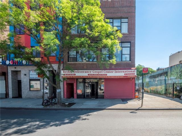 Studio,  0.00 BTH &nbsp;Commercial style home in Brownsville