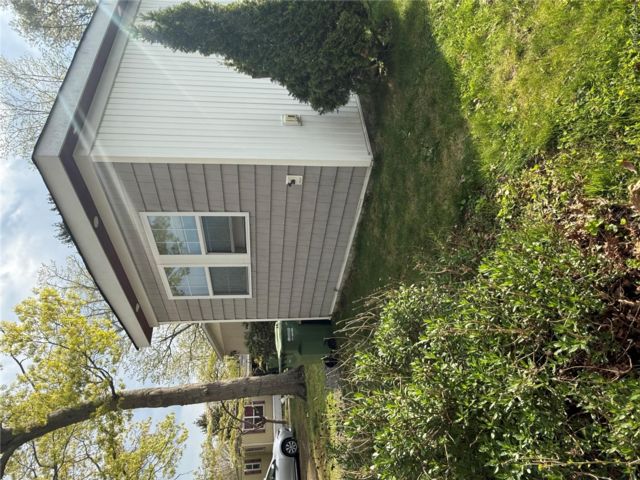[PHOTO]