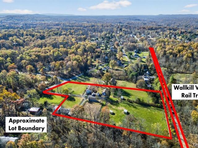  3 BR,  4.00 BTH &nbsp;Raised ranch style home in Gardiner
