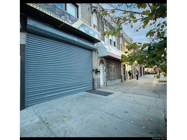 [Woodhaven Real Estate, listing number 7293881]
