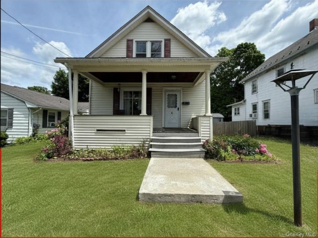  3 BR,  2.00 BTH &nbsp;Colonial style home in Port Jervis