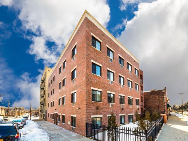 Studio,  0.00 BTH &nbsp;House style home in Mosholu