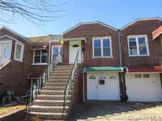  2 BR,  1.00 BTH &nbsp;House style home in Floral Park