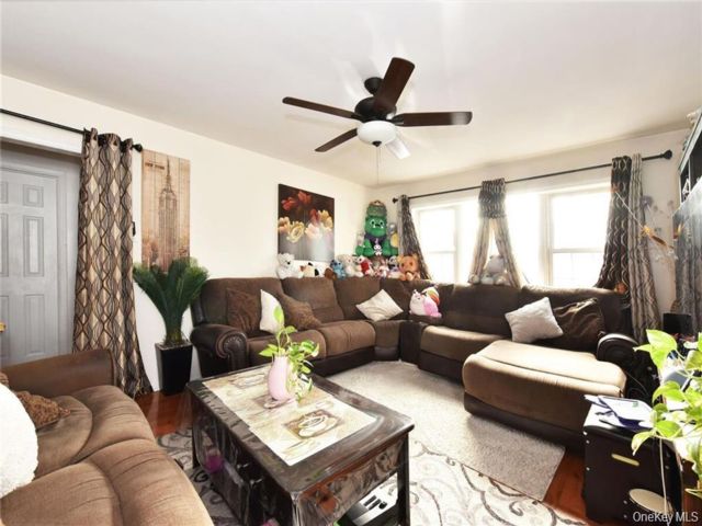  3 BR,  1.00 BTH &nbsp;A-frame style home in Hempstead
