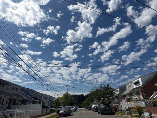 [PHOTO]
