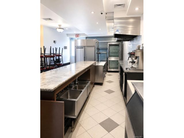 [Ridgewood Real Estate, listing number 7294467]