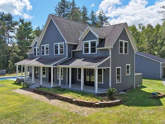  3 BR,  3.00 BTH &nbsp;Contemporary style home in Callicoon