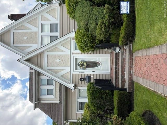  3 BR,  2.00 BTH &nbsp;Tudor style home in Baldwin