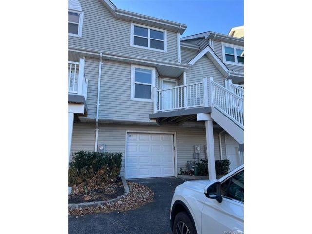  2 BR,  2.00 BTH &nbsp;Other style home in Port Jefferson