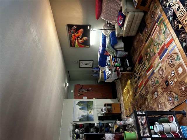 [PHOTO]