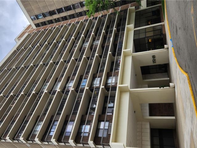  2 BR,  1.00 BTH &nbsp;High rise style home in Flushing