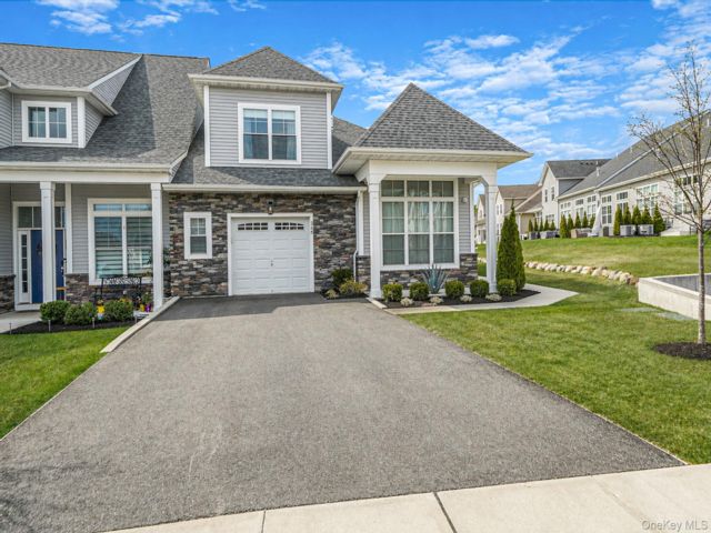 [Yaphank Real Estate, listing number 7294640]