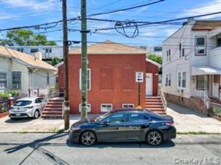  4 BR,  2.00 BTH &nbsp;Ranch style home in Brighton Beach