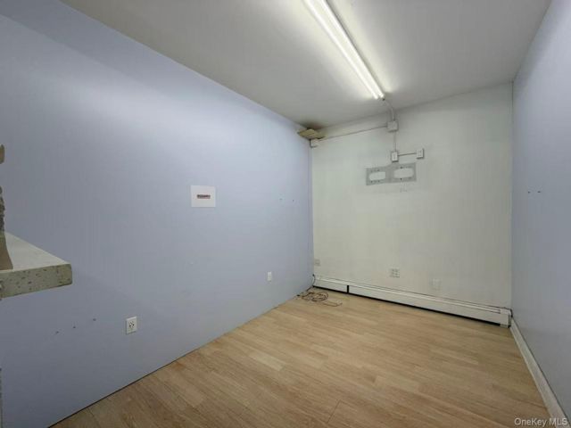 [PHOTO]
