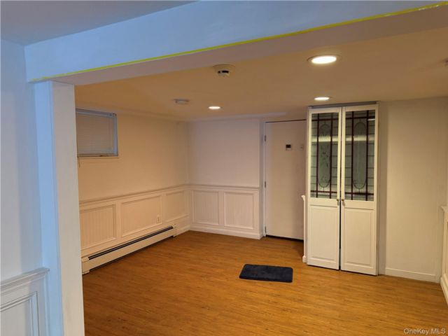  1 BR,  1.00 BTH &nbsp;Includes legal  style home in Centereach
