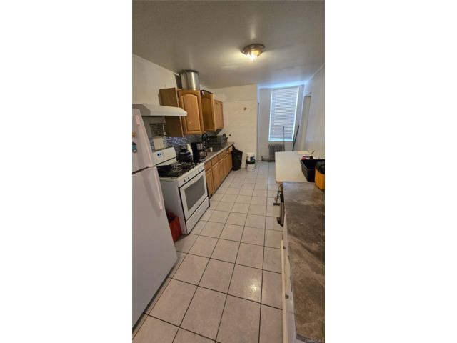 [PHOTO]