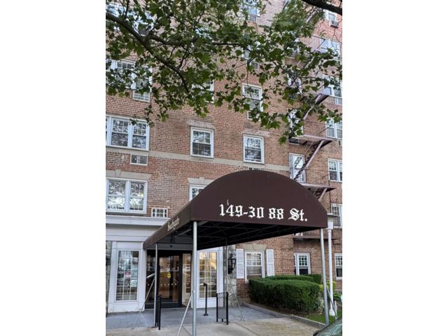 [Howard Beach Real Estate, listing number 7297170]