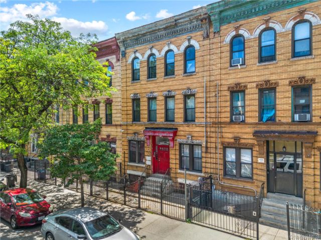 Studio,  0.00 BTH &nbsp;House style home in Bushwick