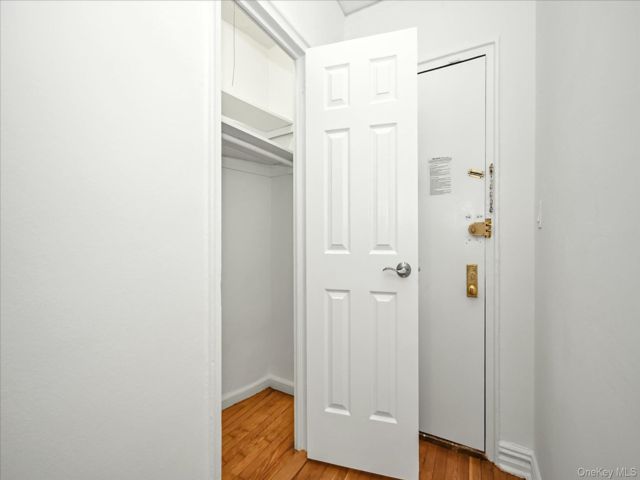 [PHOTO]
