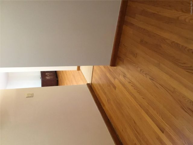 [PHOTO]