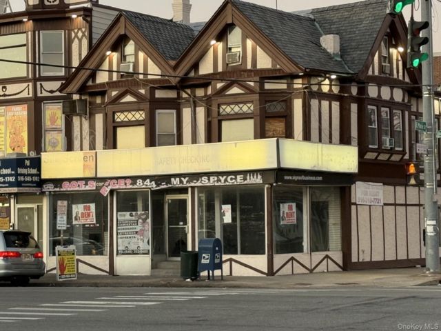 Studio,  0.00 BTH &nbsp;House style home in Hicksville