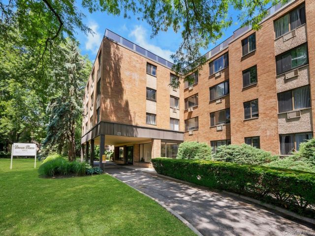 [Bronxville Real Estate, listing number 7301097]