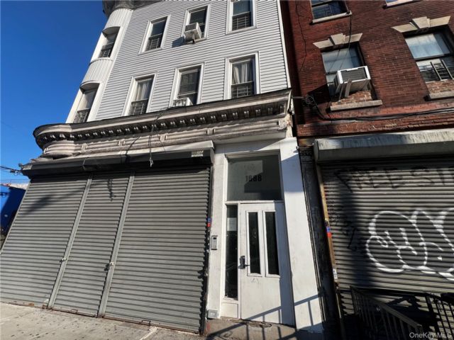 Studio,  0.00 BTH &nbsp;Commercial style home in Claremont Park