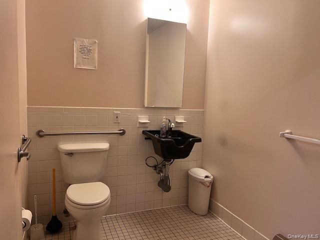 [PHOTO]