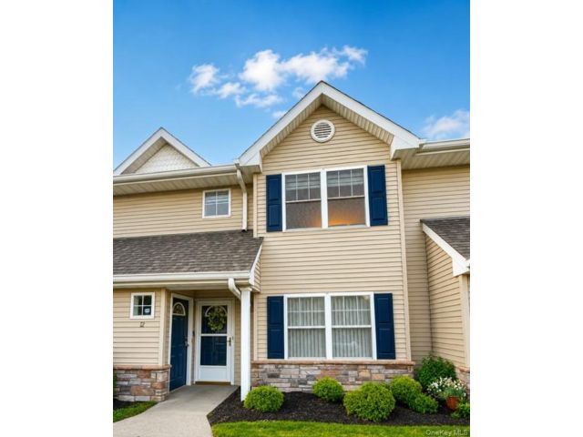  2 BR,  2.00 BTH &nbsp;Other style home in Melville