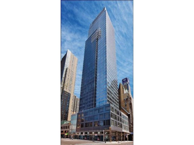  1 BR,  1.00 BTH &nbsp;High rise style home in New York (manhattan)