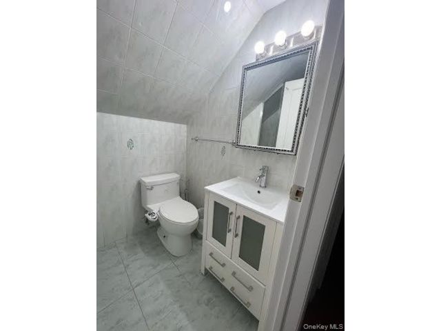 [PHOTO]