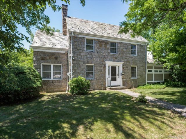  4 BR,  3.00 BTH &nbsp;Colonial style home in North Baldwin