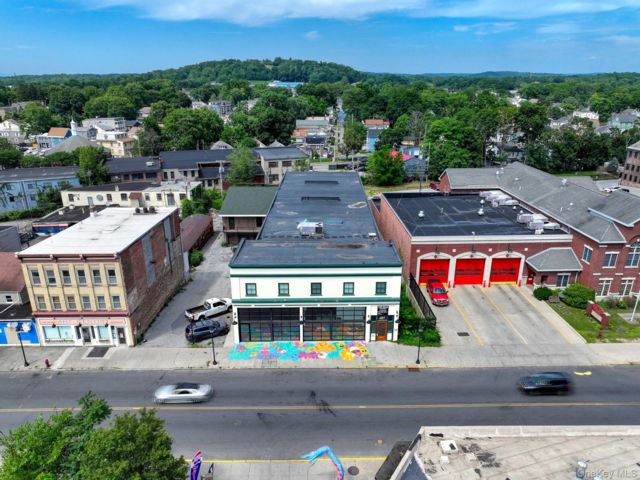 Studio,  0.00 BTH &nbsp;Commercial style home in Poughkeepsie