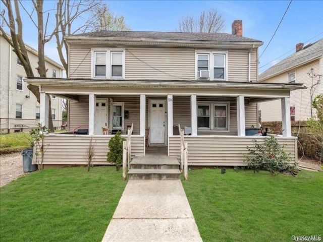  6 BR,  3.00 BTH &nbsp;House style home in Hempstead