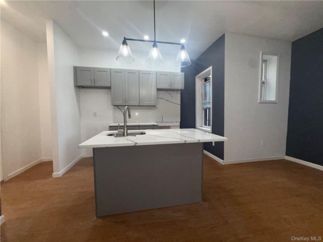  1 BR,  1.00 BTH &nbsp;Other style home in Bushwick