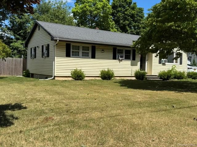  3 BR,  1.00 BTH &nbsp;Ranch style home in Pine Bush