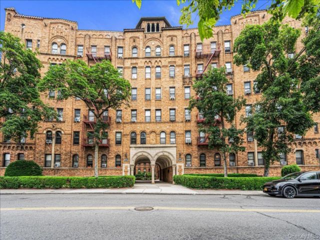  1 BR,  1.00 BTH &nbsp;Other style home in Kew Gardens