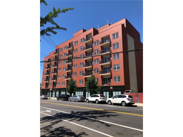  1 BR,  1.00 BTH &nbsp;Other style home in Fresh Meadows